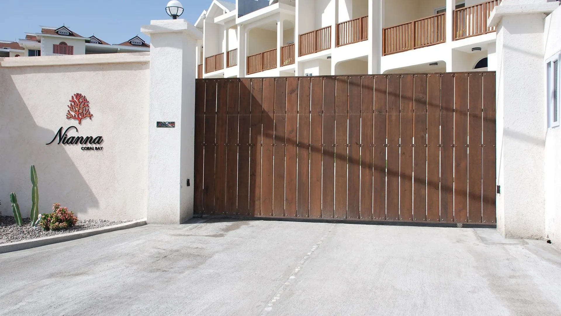 Willa Nianna Coral Bay Stunning Townhouse Montego Bay